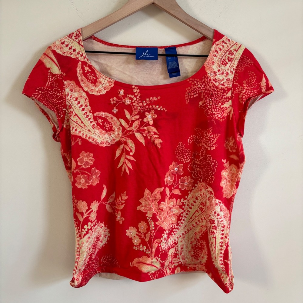 JH Collectibles Red Paisley Sequin Floral Cotton Top Size L Short Sleeve Tee